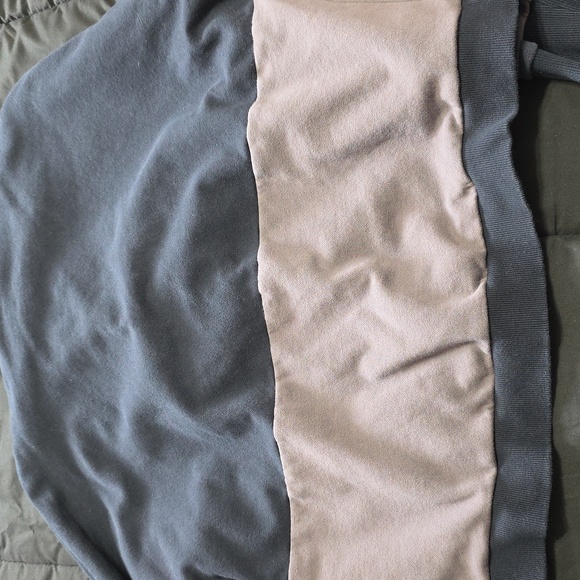 Under Armour Hoodie Womens Size XL - Picture 4 of 4